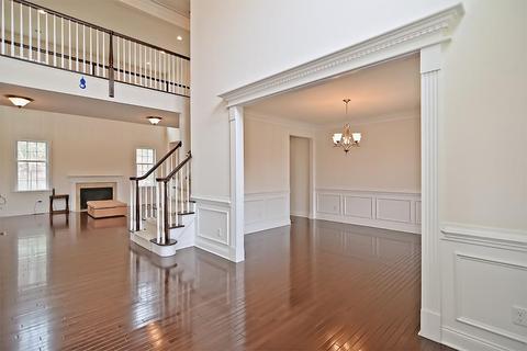 156 Mohawk Path, Holliston, MA 01746 photo 5