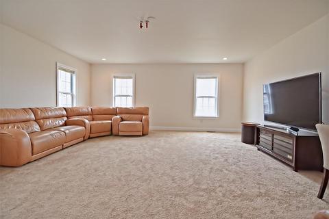 156 Mohawk Path, Holliston, MA 01746 photo 21
