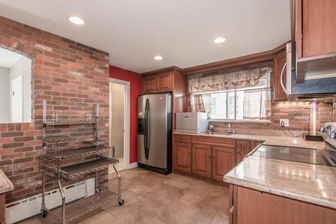 16 E Pleasant St, Lawrence, MA 01841 photo 20