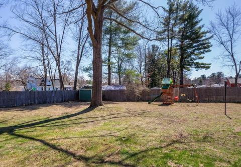 15 Beyer Dr, Easthampton, MA 01027 photo 10
