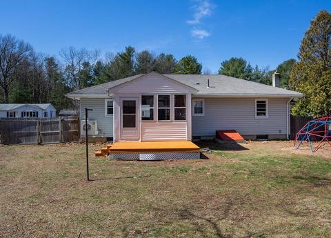 15 Beyer Dr, Easthampton, MA 01027 photo 8
