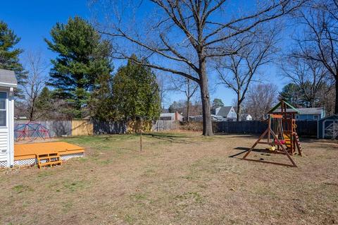 15 Beyer Dr, Easthampton, MA 01027 photo 4