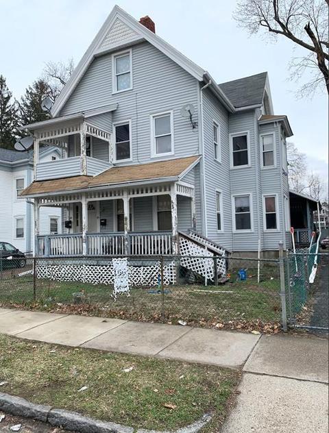 29 Florida St, Springfield, MA 01109 photo 3