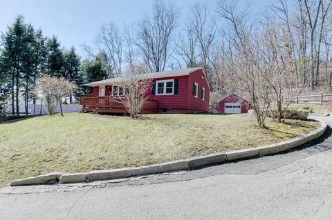 10 Pleasant Ter, Ware, MA 01082 photo 1