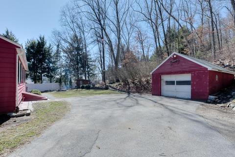 10 Pleasant Ter, Ware, MA 01082 photo 39