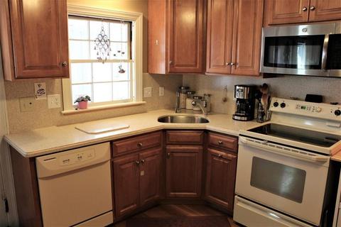 5 Deering Dr, Worcester, MA 01602 photo 10