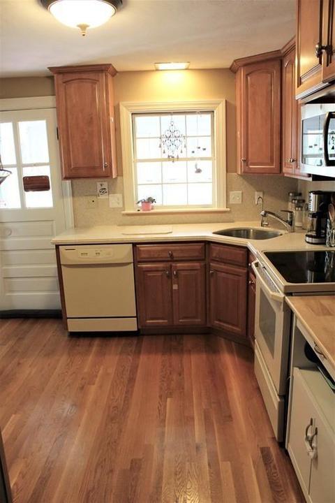5 Deering Dr, Worcester, MA 01602 photo 9