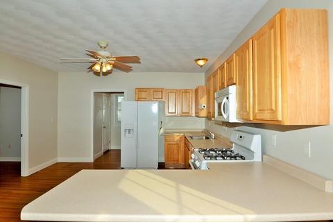 42 Bartlett St #2, Beverly, MA 01915 photo 5