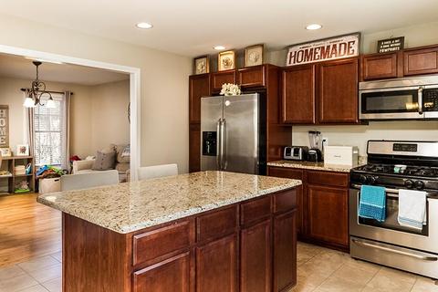 315 Neptune St, Fall River, MA 02721 photo 6
