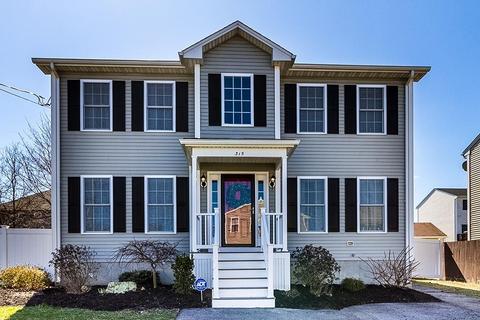 315 Neptune St, Fall River, MA 02721 photo 2