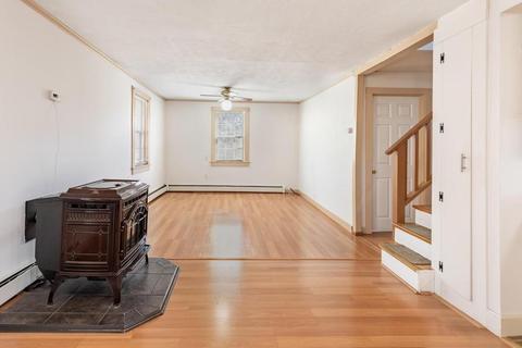 7 Cherry St, Gloucester, MA 01930 photo 9