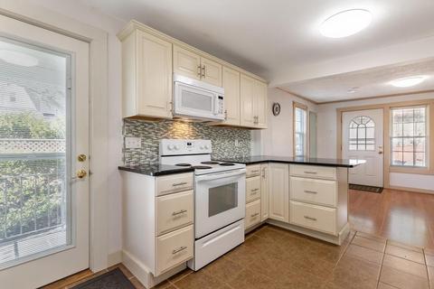 7 Cherry St, Gloucester, MA 01930 photo 6