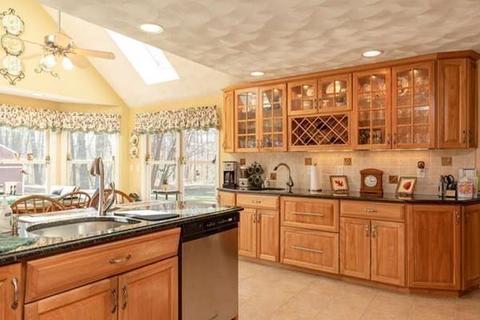 21 Sandra Cir, Mendon, MA 01756 photo 14