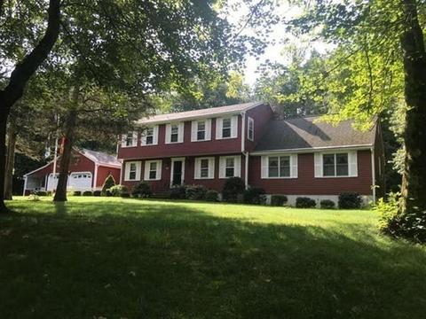 21 Sandra Cir, Mendon, MA 01756 photo 1
