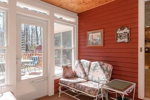 21 Sandra Cir, Mendon, MA 01756 photo 9