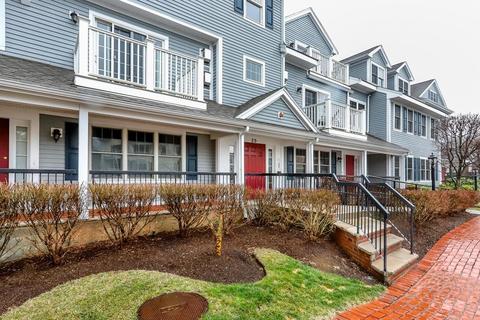 29 Maple St #D, Canton, MA 02021 photo 1