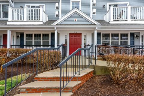 29 Maple St #D, Canton, MA 02021 photo 2