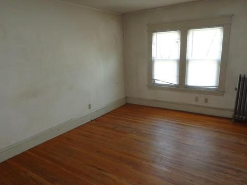 22 Redlands St, Springfield, MA 01104 photo 11