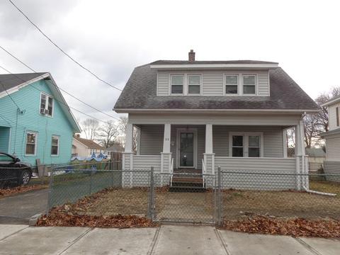 22 Redlands St, Springfield, MA 01104 photo 1
