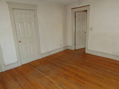 22 Redlands St, Springfield, MA 01104 photo 12