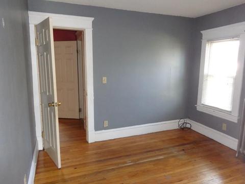 22 Redlands St, Springfield, MA 01104 photo 10