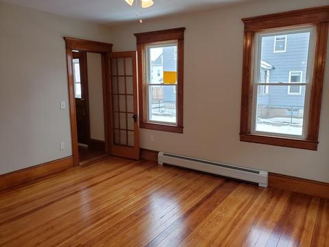 9 Exeter St, Easthampton, MA 01027 photo 8