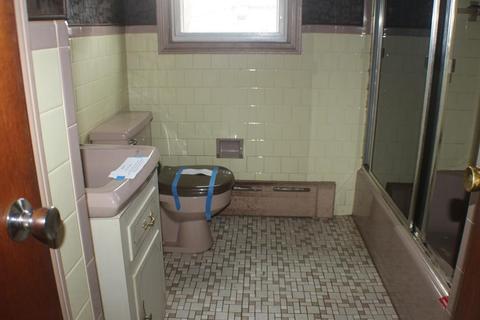 423 Aetna St, Fall River, MA 02721 photo 13