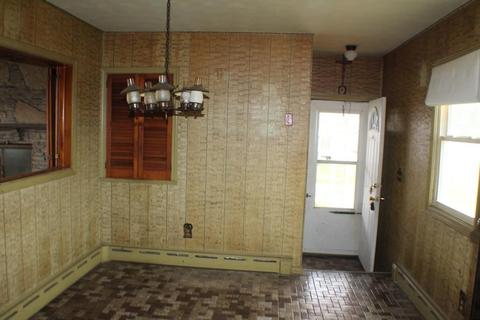 423 Aetna St, Fall River, MA 02721 photo 8
