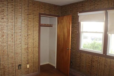 423 Aetna St, Fall River, MA 02721 photo 9