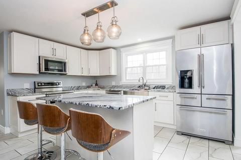 58 Quaker Ln, Acushnet, MA 02743 photo 5