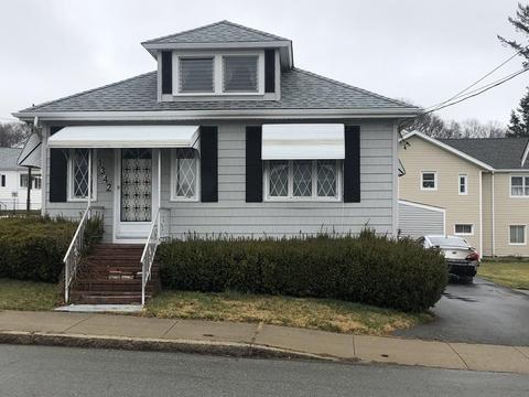 1342 Locust St, Fall River, MA 02723 photo 2