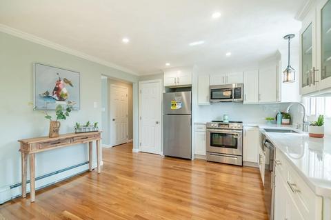 30 Landers Rd, Reading, MA 01867 photo 5