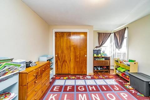 32 Malibu Dr, Springfield, MA 01128 photo 19