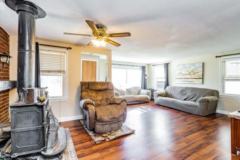 32 Malibu Dr, Springfield, MA 01128 photo 11
