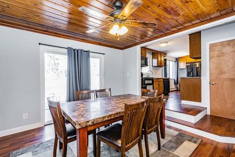 32 Malibu Dr, Springfield, MA 01128 photo 5