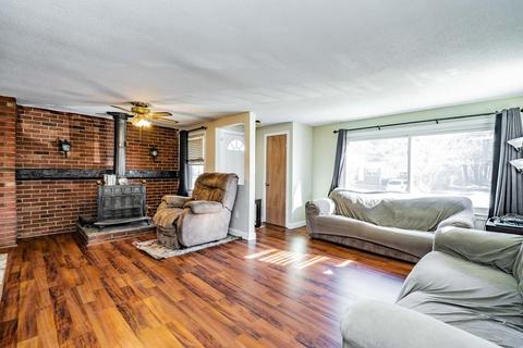 32 Malibu Dr, Springfield, MA 01128 photo 12