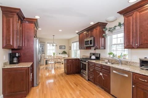 2 Avon St, Natick, MA 01760 photo 11