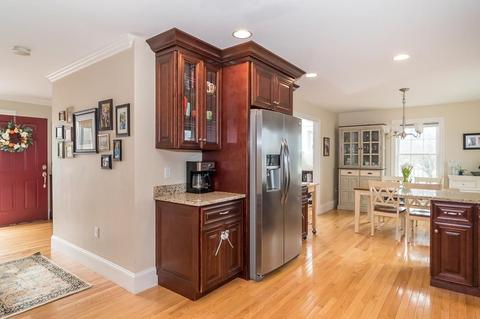 2 Avon St, Natick, MA 01760 photo 10