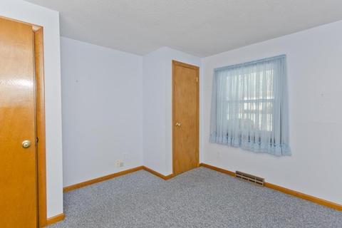 37 Daniel Dr, Chicopee, MA 01013 photo 12