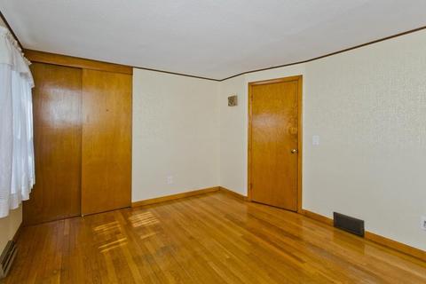 37 Daniel Dr, Chicopee, MA 01013 photo 11