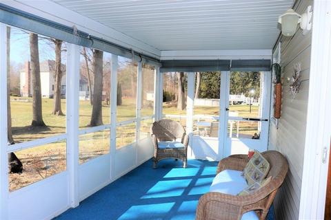 18 Lyons Rd, Dudley, MA 01571 photo 4