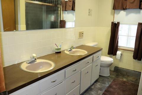 18 Lyons Rd, Dudley, MA 01571 photo 31