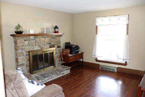 18 Lyons Rd, Dudley, MA 01571 photo 20