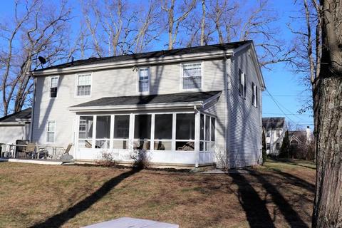 18 Lyons Rd, Dudley, MA 01571 photo 3