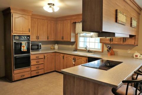 18 Lyons Rd, Dudley, MA 01571 photo 7