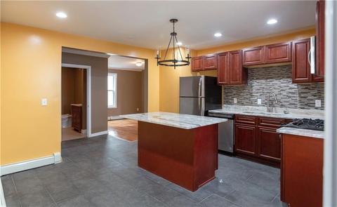 114 Orchard St, Woonsocket, RI 02895 photo 13