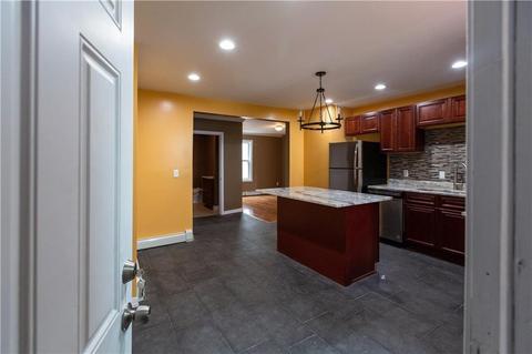 114 Orchard St, Woonsocket, RI 02895 photo 7