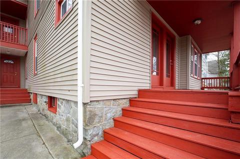 114 Orchard St, Woonsocket, RI 02895 photo 5