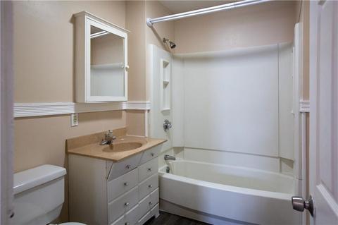 114 Orchard St, Woonsocket, RI 02895 photo 32