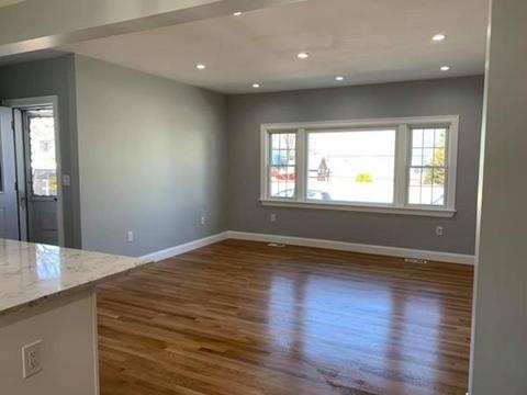 369 Central St, Saugus, MA 01906 photo 4